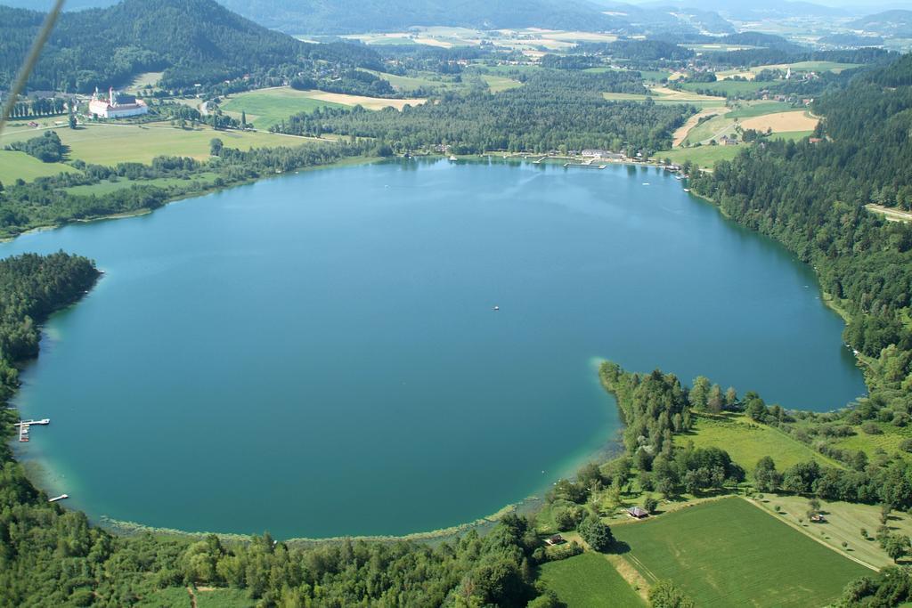 Stift St. Georgen Am Laengsee Sankt Georgen am Längsee Esterno foto